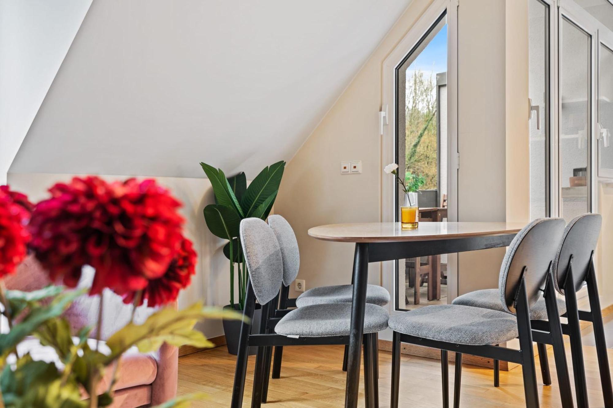 Chic 2Br Stay In Luxembourg With Free Parking Εξωτερικό φωτογραφία