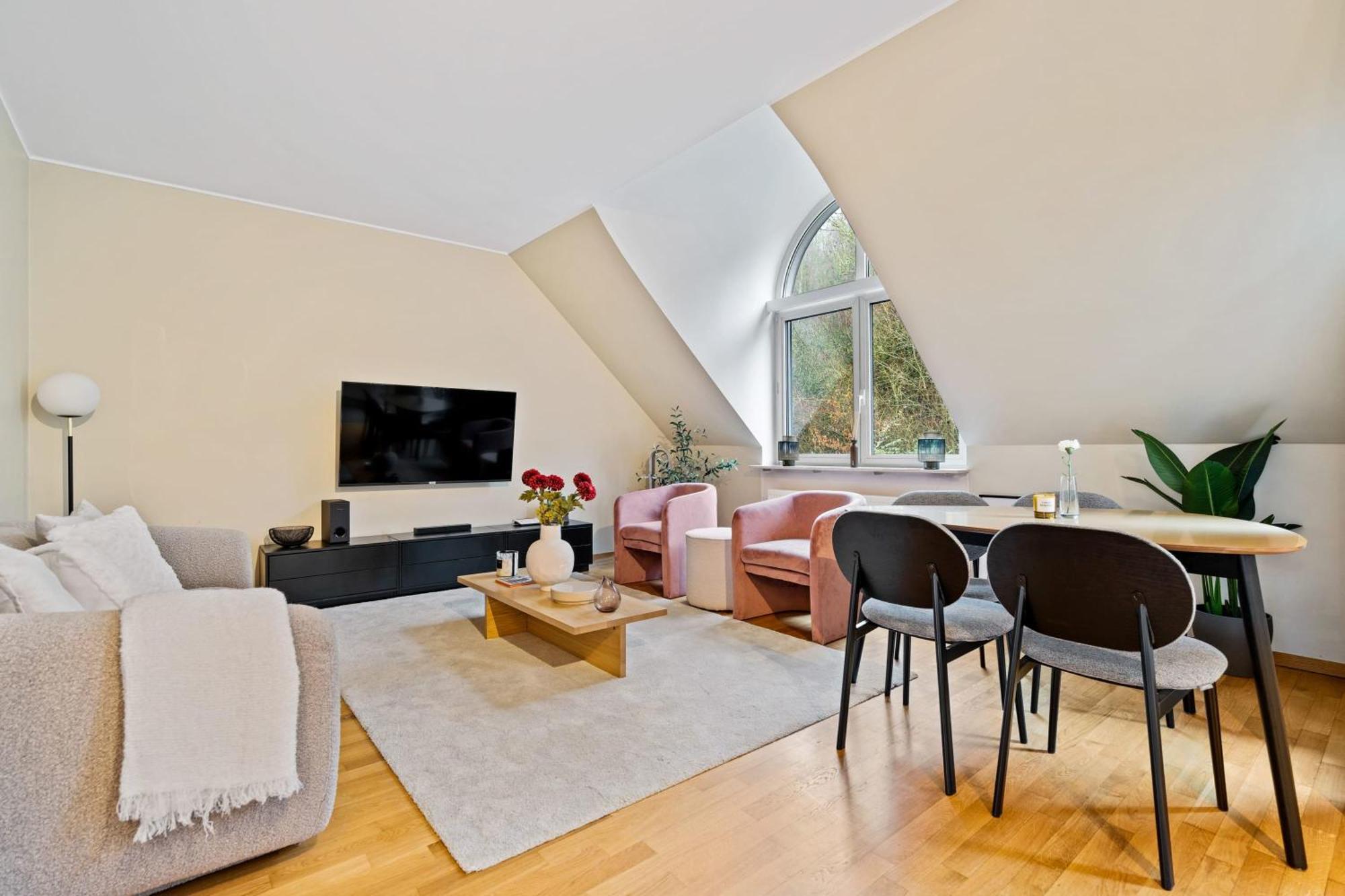 Chic 2Br Stay In Luxembourg With Free Parking Εξωτερικό φωτογραφία